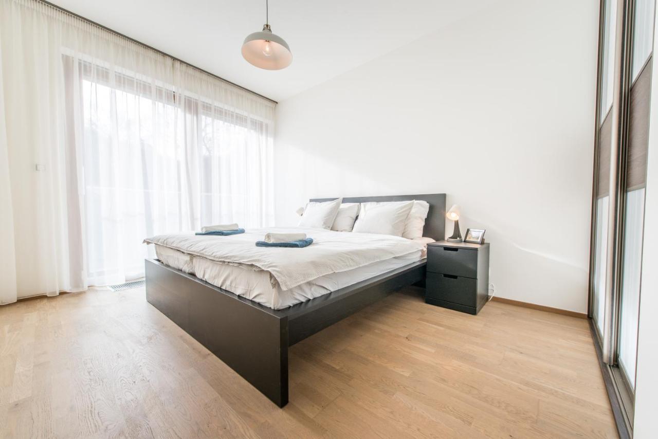 Mozart Central Apartments With Garage プラハ エクステリア 写真