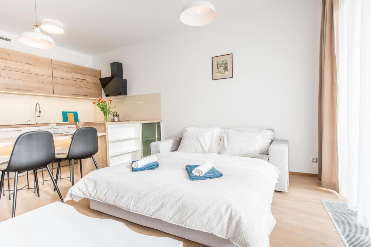 Mozart Central Apartments With Garage プラハ エクステリア 写真